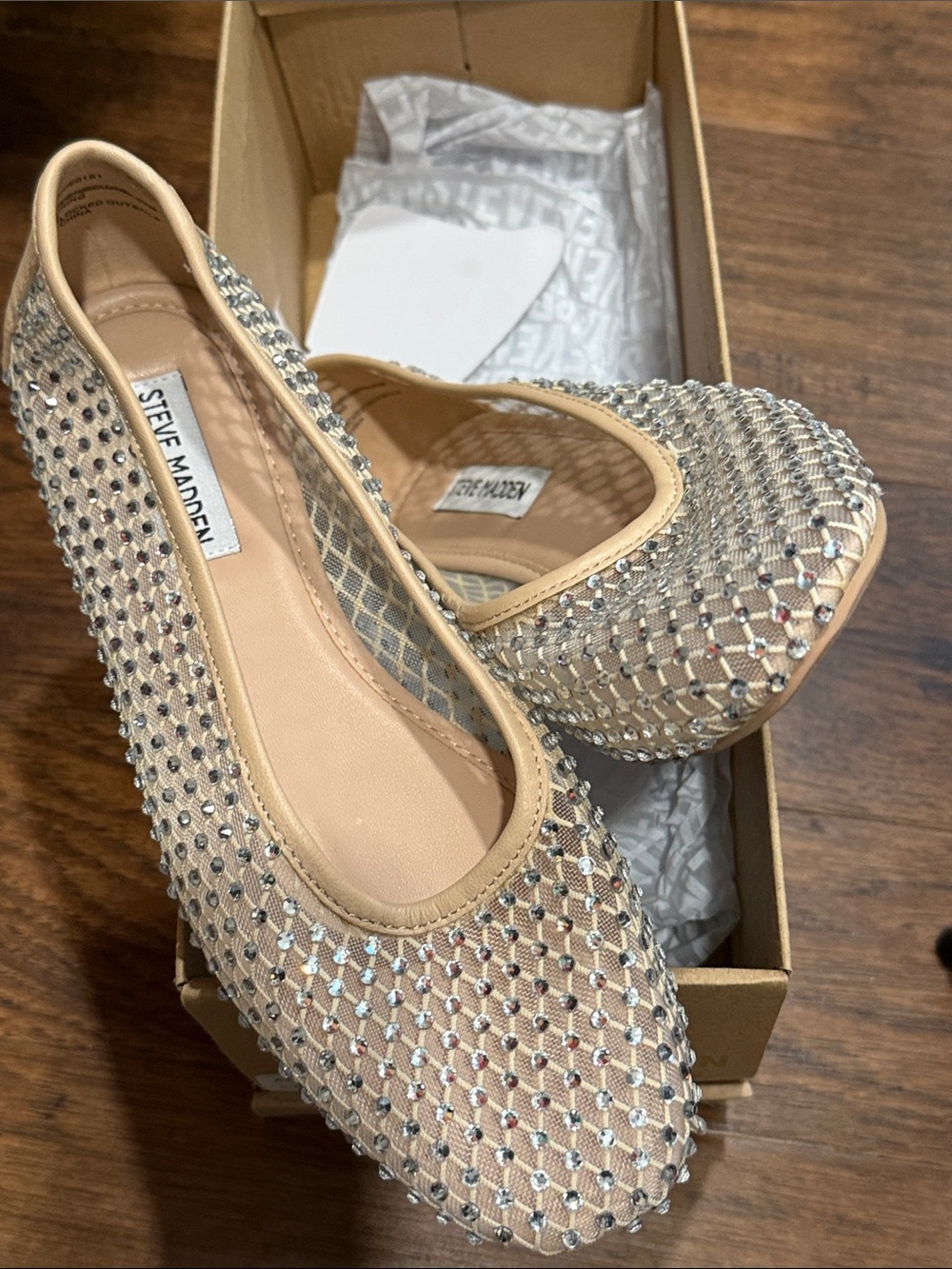 NWT Steve Madden Beige Mesh Rhinestone Ballet Flats